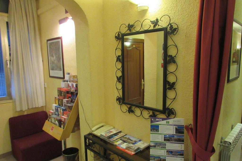 מדריד Hostal Prim מראה חיצוני תמונה