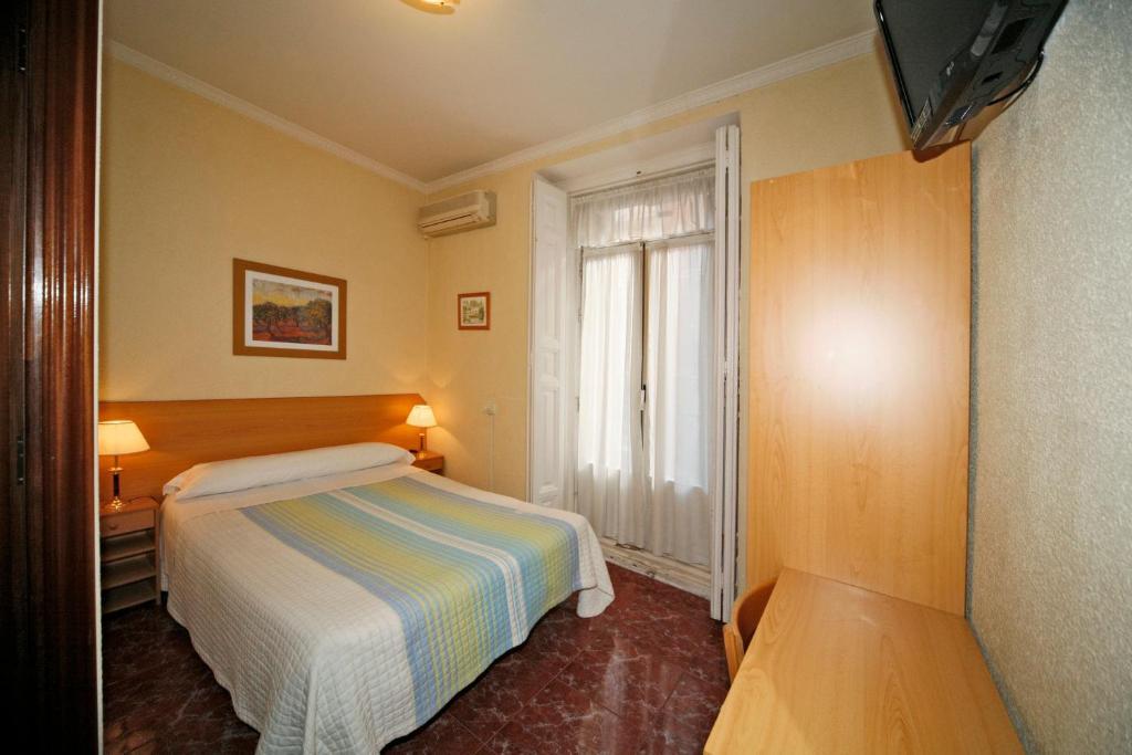 מדריד Hostal Prim מראה חיצוני תמונה